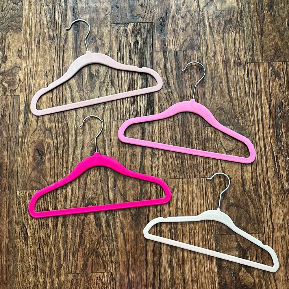 Kid/baby size velvet hangers